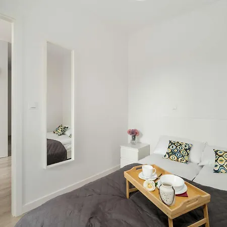 Nowoczesny Z Parkingiem By Renters Apartment